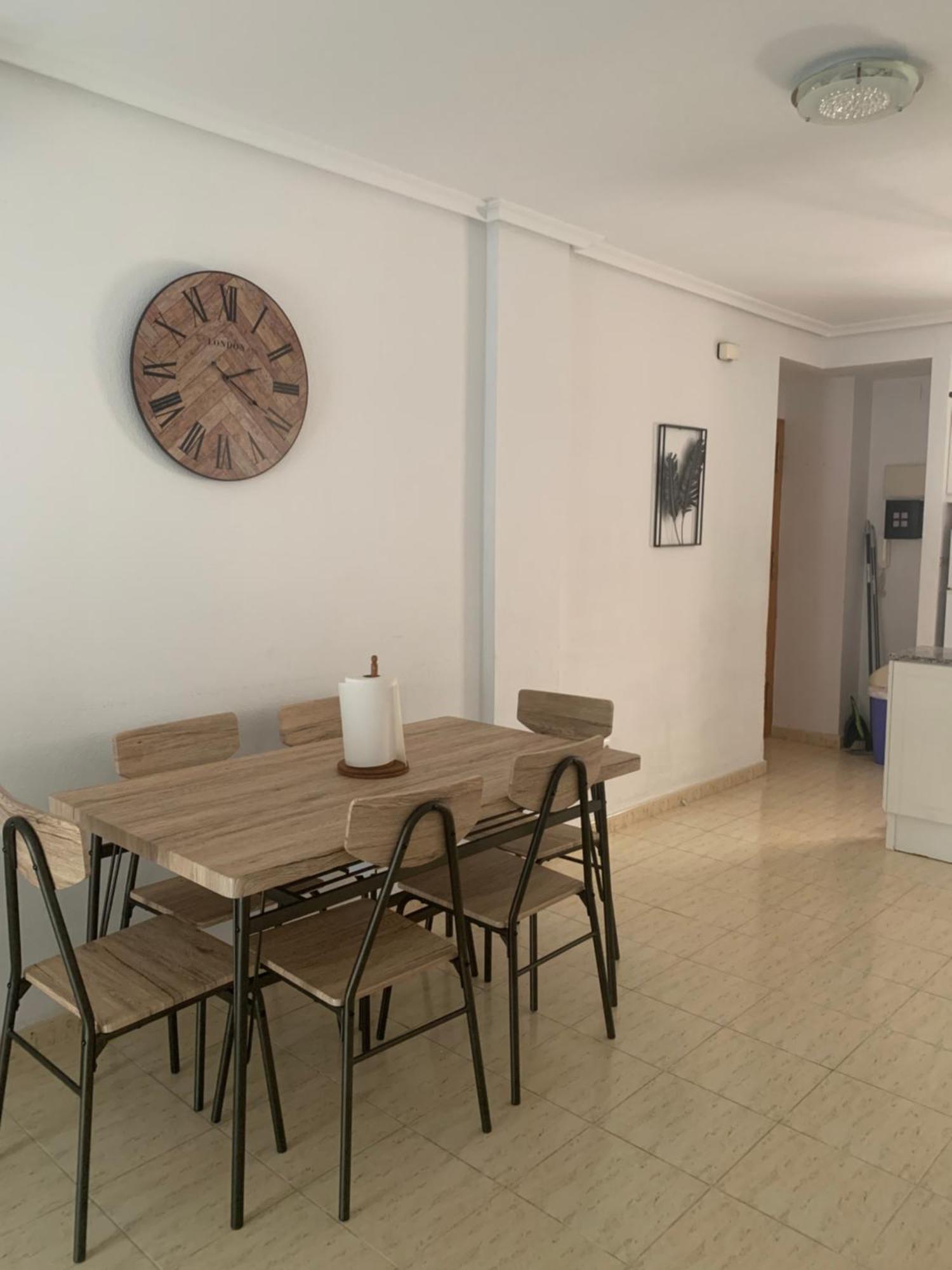 Tres Beau T4 Torrevieja Renove Et Moderne Apartment Bagian luar foto